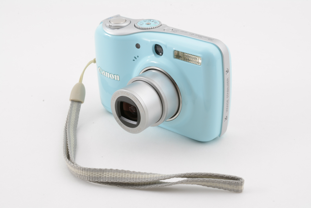 Canon pc1338　デジカメ Mint] Canon PowerShot E1 PC1338 Blue Compact Digital Camera