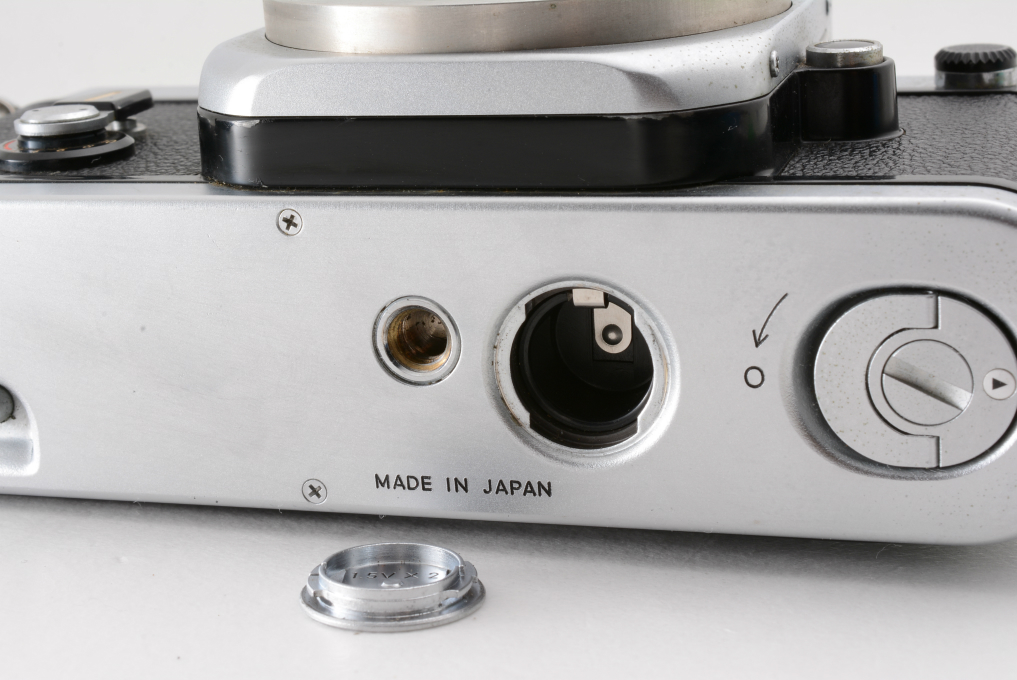 Mint] Nikon F2 Eye Level 35mm SLR Film Camera Silver Body From